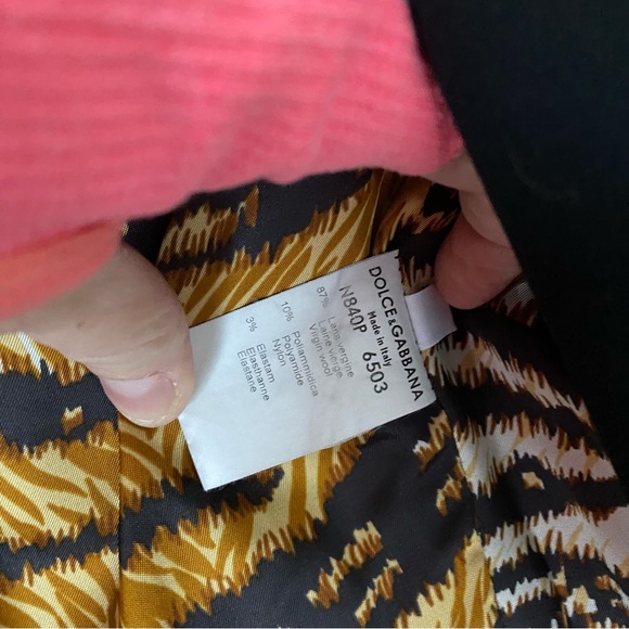 Dolce and Gabbana black blazer with animal print interior size 40 - Picture 3 of 6